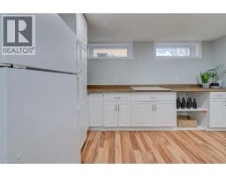 32 RAVINE Drive - 37