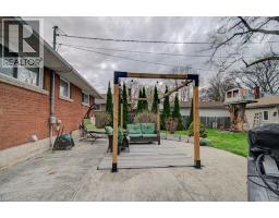 32 RAVINE Drive - 39