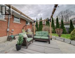 32 RAVINE Drive - 40