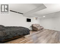 36 ANGELA Crescent - 27