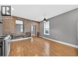 12 FLEET Street - 12