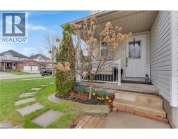 115 SWEENEY Crescent - 2