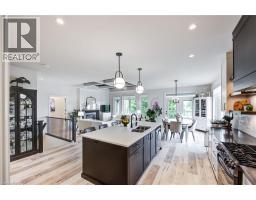 27 RIDGEWOOD Crescent - 14