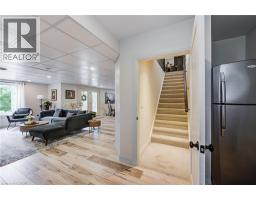 27 RIDGEWOOD Crescent - 29