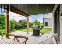 27 RIDGEWOOD Crescent - 47