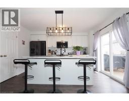 27 GLEASON Crescent - 12