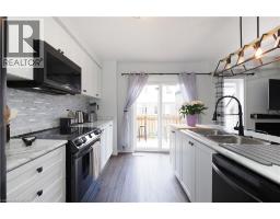 27 GLEASON Crescent - 17