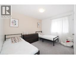 27 GLEASON Crescent - 29