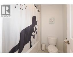 27 GLEASON Crescent - 33