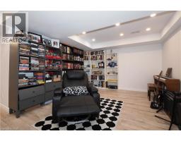 27 GLEASON Crescent - 37