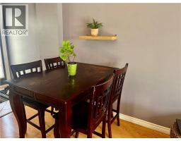 58 ENFIELD Crescent - 7