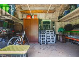 302 FISHERS GLEN Road - 32