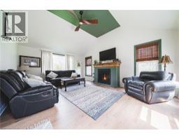 302 FISHERS GLEN Road - 6