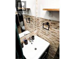 34 CHRISTOPHER Drive - 13