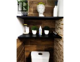 34 CHRISTOPHER Drive - 14