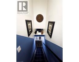 34 CHRISTOPHER Drive - 16