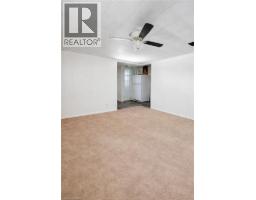 34 CHRISTOPHER Drive - 21