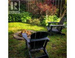 34 CHRISTOPHER Drive - 32