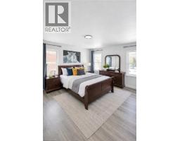 34 CHRISTOPHER Drive - 9