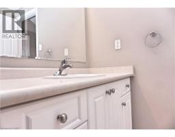 40 MADELEINE Street - 11