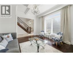 855 AVENUE Road - 12