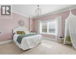 855 AVENUE Road - 31