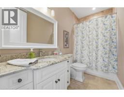 855 AVENUE Road - 37