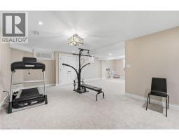 855 AVENUE Road - 42