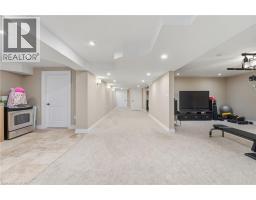 855 AVENUE Road - 43