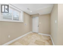 855 AVENUE Road - 44