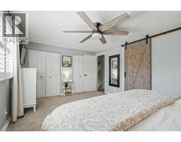 71 ESTHER Avenue - 25