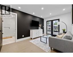 1207 QUEEN Street N - 21