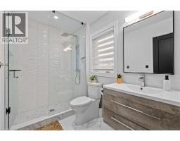 1207 QUEEN Street N - 23