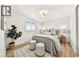 97 MOFFAT Drive - 22