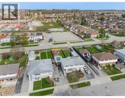 97 MOFFAT Drive - 39