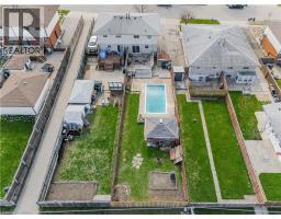 97 MOFFAT Drive - 43