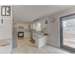 96 KING Street E - 11