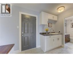 96 KING Street E - 18