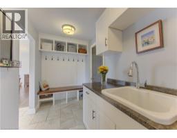 96 KING Street E - 20