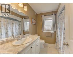 96 KING Street E - 23