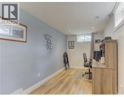 96 KING Street E - 31