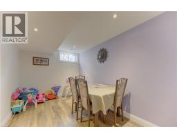 96 KING Street E - 33