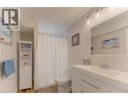 96 KING Street E - 34