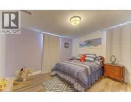 96 KING Street E - 35