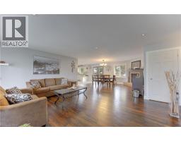 96 KING Street E - 8