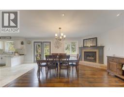 96 KING Street E - 9