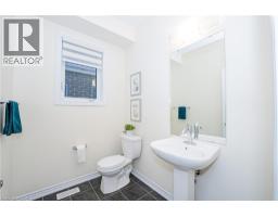 22 OAKTREE Drive - 18