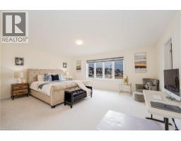 22 OAKTREE Drive - 22