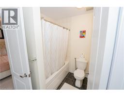 22 OAKTREE Drive - 34