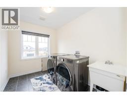 22 OAKTREE Drive - 35